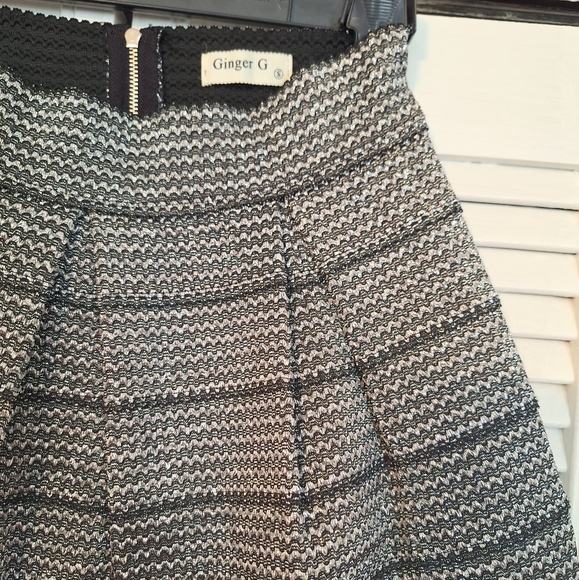 Ginger G metallic sparkle pleated mini skirt sz small *D - Picture 9 of 9
